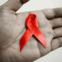 Η έναρξη θεραπείας αμέσως μετά τη διάγνωση του HIV μειώνει τον κίνδυνο σοβαρών επιπλοκών