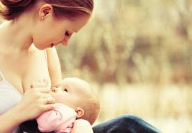 Ο θηλασμός κάνει καλό στην καρδιά των πρόωρων μωρών