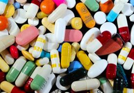 1 στους 100 ηλικιωμένους έχουν παρενέργειες από τα φάρμακα