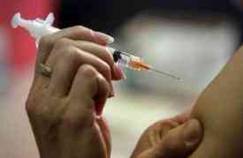 Κόβεται ο καθολικός αντιφυματικός εμβολιασμός στα σχολεία