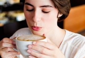 Ο καφές μειώνει τον κίνδυνο εμφάνισης άνοιας