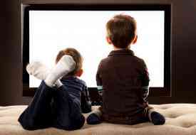Τα παιδιά που βλέπουν πολύ τηλεόραση τρώνε και περισσότερο