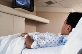 MKIE: Δε χειρουργούν ανασφάλιστο παιδί 2.5 ετών στο νοσοκομείο παίδων “Κυριακού”