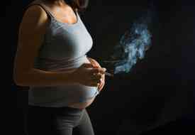 Οι γυναίκες που καπνίζουν στην εγκυμοσύνη κάνουν λιγότερο αθλητικά παιδιά