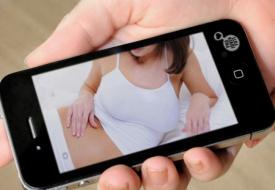 Sexting: Πόσο συχνό είναι στα παντρεμένα ζευγάρια;