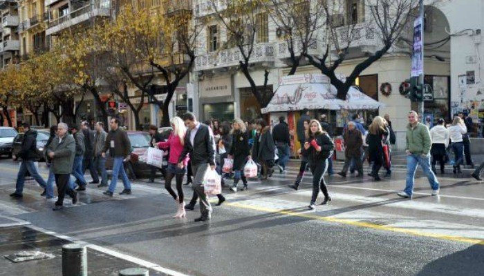 ΕΛΣΤΑΤ: Νέα μείωση του μόνιμου πληθυσμού της χώρας κατά 0,68%