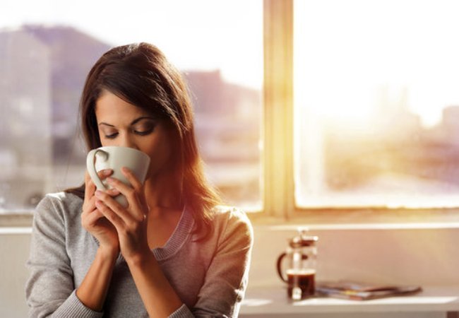 Καφές: Γιατί να μην τον πίνουμε νηστικοί το πρωί