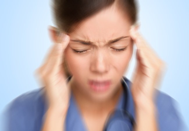 Πως οι συχνοί και δυνατοί πονοκέφαλοι μπορεί να βλάψουντον εγκέφαλο