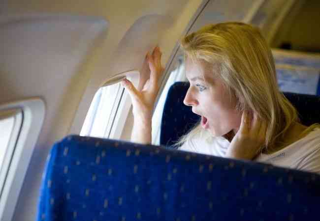 Φοβάστε τα αεροπλάνα; Κάντε αυτό το απλό τρικ