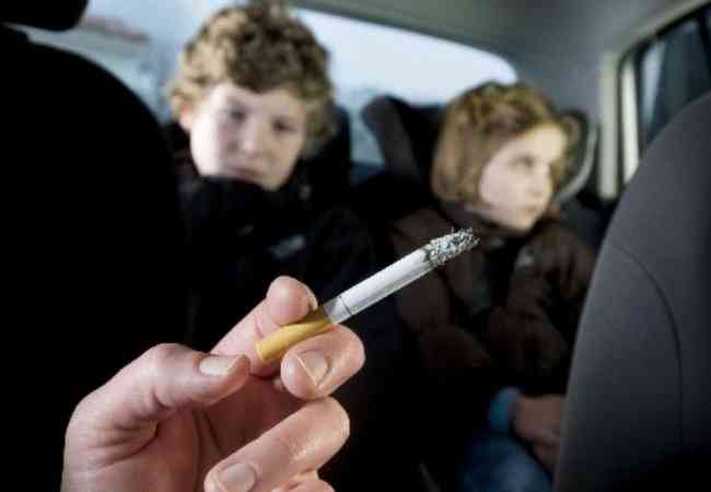 Καρκίνος: Πως το παθητικό κάπνισμα προκαλεί καρκινικές γενετικές αλλαγές στα παιδιά