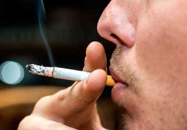 Κάπνισμα: Πως το τσιγάρο επιδεινώνει το αυχενικό