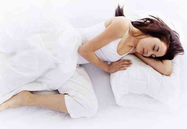 Ύπνος: Κοιμηθείτε στην αριστερή πλευρά για καλύτερη υγεία