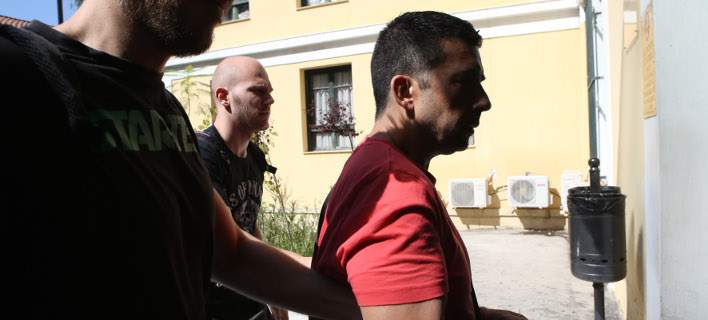 Άνθρωποι που έχουν εγκληματίσει νοσηλεύονται στα ψυχιατρικά νοσοκομεία σα να μην τρέχει τίποτε! Άνθρωποι που έχουν εγκληματίσει νοσηλεύονται στα ψυχιατρικά νοσοκομεία σα να μην τρέχει τίποτε!