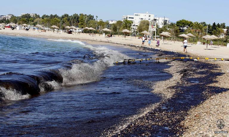 Νέα απαγόρευση της κολύμβησης στις ακτές περιοχών της Περιφέρειας Αττικής