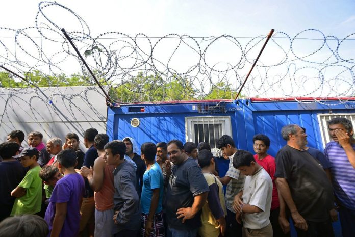 Έγκριση για 155 προσλήψεις από την ΑΕΜΥ για έκτακτες ανάγκες στα Κέντρα Κράτησης Αλλοδαπών