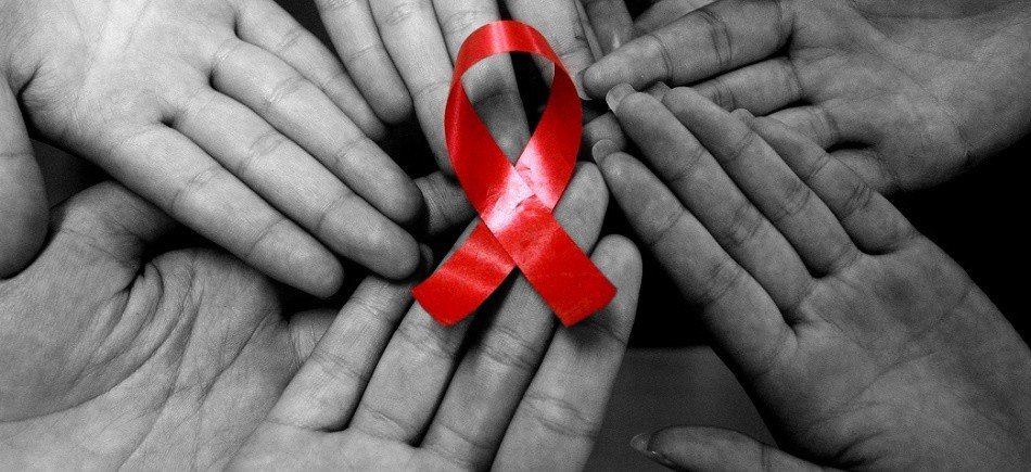 Μείωση καταγράφουν τα νέα κρούσματα AIDS στη χώρα μας