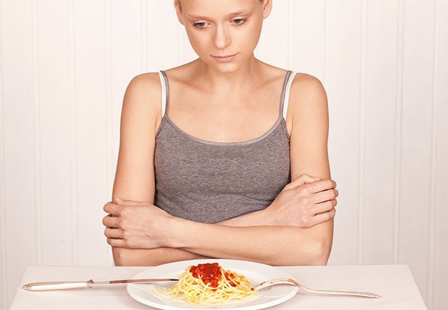 Φαγητό: Αυτά είναι τα 9 σημάδια πως δεν τρώτε αρκετά