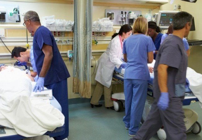 Υπογράφηκαν οι συμβάσεις για τα έργα αναμόρφωσης των Τμημάτων Επειγόντων Περιστατικών σε Νοσοκομεία της 2ης ΥΠΕ Υπογράφηκαν οι συμβάσεις για τα έργα αναμόρφωσης των Τμημάτων Επειγόντων Περιστατικών σε Νοσοκομεία της 2ης ΥΠΕ