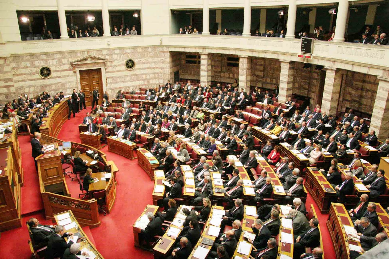 Βουλή: Υπερψηφίστηκε επί της αρχής του το ν/σ για τα πληρώματα ΕΚΑΒ – Τις απόψεις τους κατέθεσαν οι φορείς