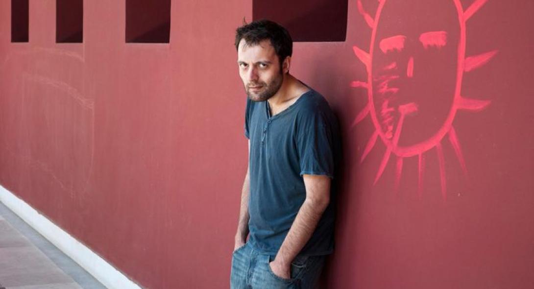 Αύγουστος Κορτώ: Κι ένας εξαρτημένος από τη νικοτίνη κάφρος, σαν εμένα, αντιλαμβάνεται το αυτονόητο