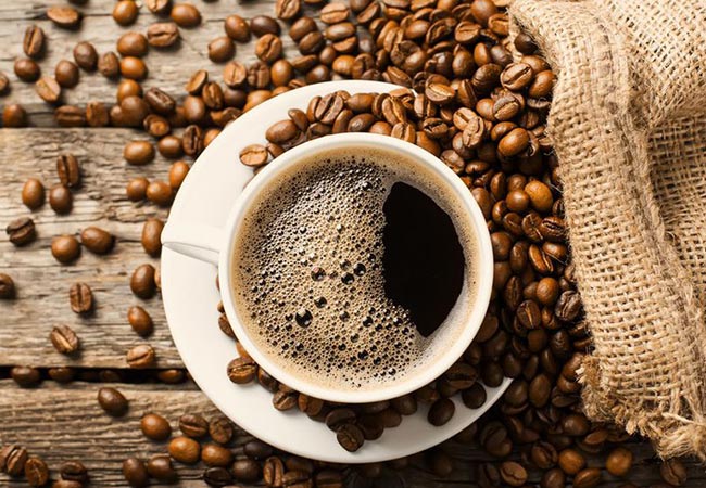 Καφές: Όσοι τον προτιμούν πικρό πίνουν λιγότερο