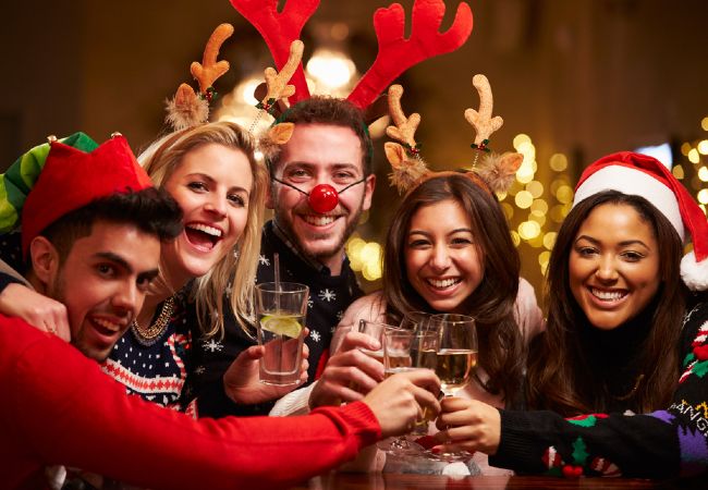 Γιορτές: 6 τρόποι να διώξετε το στρες αυτά τα Χριστούγεννα