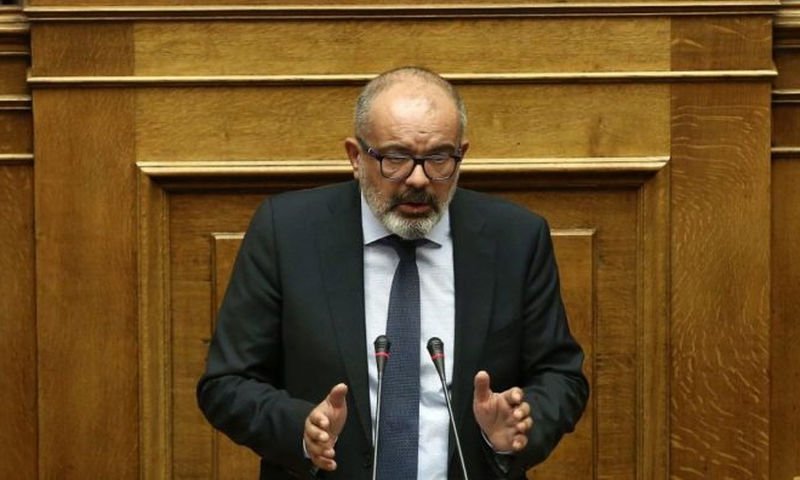 Μπαργιώτας προς τον υπουργό Υγείας: Κάνατε μια τρύπα στο νερό