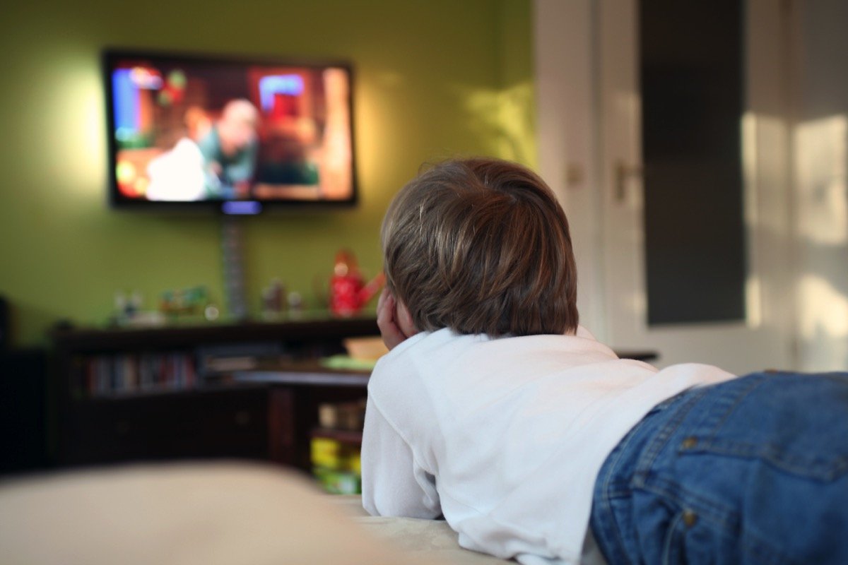 Τηλεόραση: Οι πολλές ώρες βλάπτουν την ανάπτυξη των παιδιών