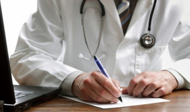 Υπογραφή σύμβασης για την αναβάθμιση των Πολυδύναμων Περιφερειακών Ιατρείων στις Κυκλάδες