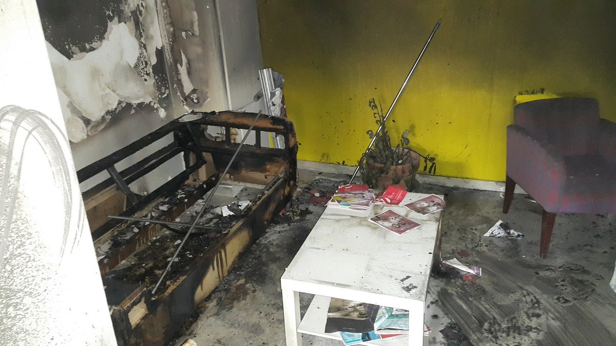 Η “Θετική Φωνή” καταγγέλλει ομοφοβική εμπρηστική επίθεση στο Κέντρο Πρόληψης Checkpoint! Η “Θετική Φωνή” καταγγέλλει ομοφοβική εμπρηστική επίθεση στο Κέντρο Πρόληψης Checkpoint!