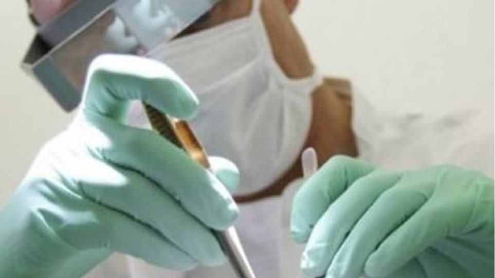 Σύλλογος Ενδοδοντολόγων: Δε συνδέονται τα απονευρωμένα δόντια με καρκίνο και καρδιαγγειακά νοσήματα Σύλλογος Ενδοδοντολόγων: Δε συνδέονται τα απονευρωμένα δόντια με καρκίνο και καρδιαγγειακά νοσήματα