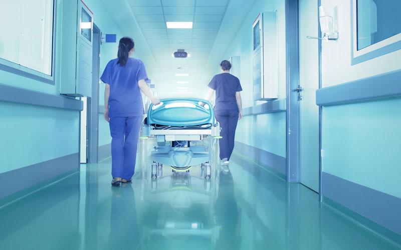ΙΟΒΕ: Αποζημιώσεις μακροχρόνιων ασφαλιστικών νοσοκομειακών προγραμμάτων – Συρρικνώνεται το  χαρτοφυλάκιο καλύψεων