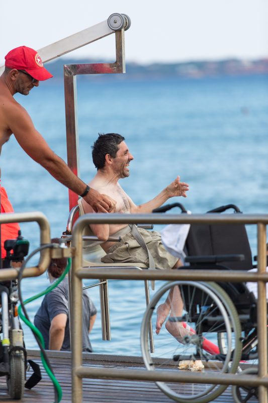 Το Άσυλο Ανιάτων πήγε θάλασσα!