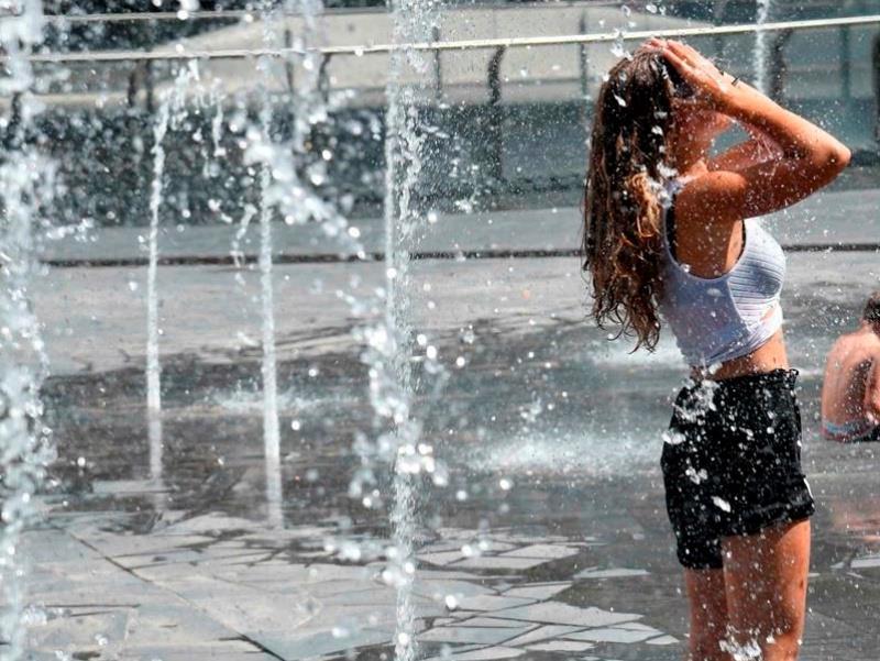 Έρχεται καύσωνας: Οι ομάδες του πληθυσμού που κινδυνεύουν περισσότερο – Οδηγίες πρόληψης των επιπτώσεών του Έρχεται καύσωνας: Οι ομάδες του πληθυσμού που κινδυνεύουν περισσότερο – Οδηγίες πρόληψης των επιπτώσεών του