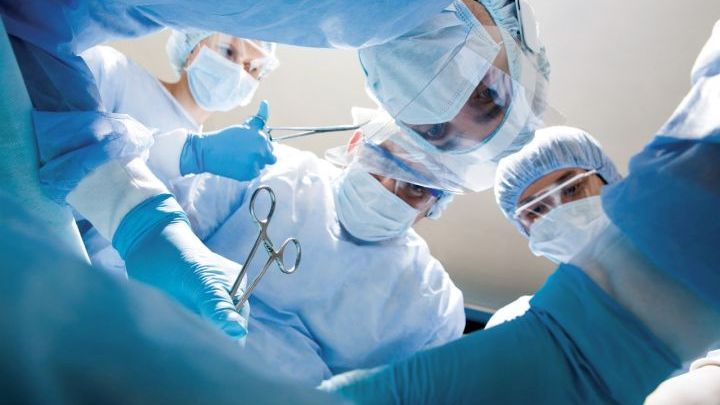 Στα κάγκελα οι γιατροί για την εγκύκλιο Χουλιαράκη που αφορά ιατρικά λάθη