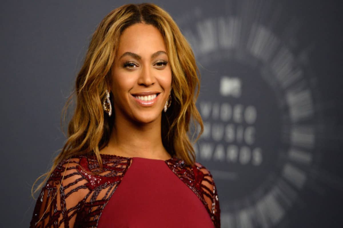 Η Beyoncé δωρίζει 6 εκατ. δολάρια σε μονάδες υγείας για την αντιμετώπιση του κορονοϊού