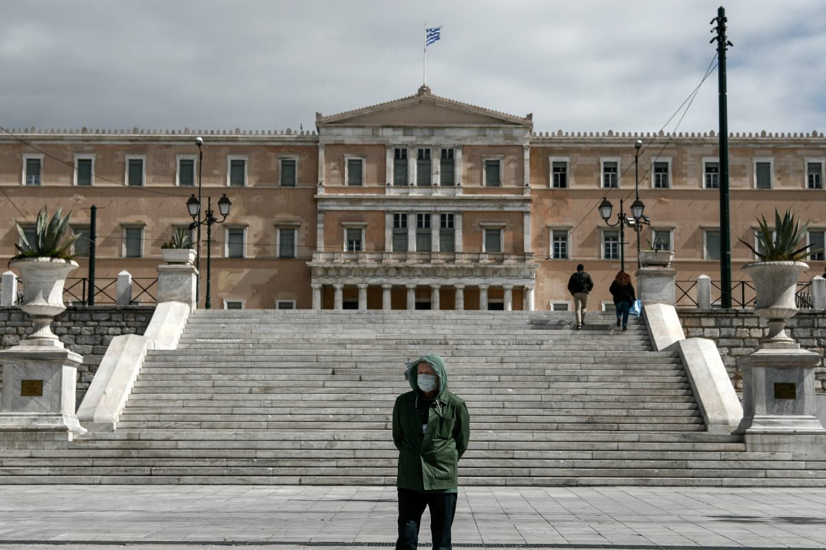Euronews: Πώς η Ελλάδα κέρδισε το πρώτο στοίχημα κατά του κορονοϊού
