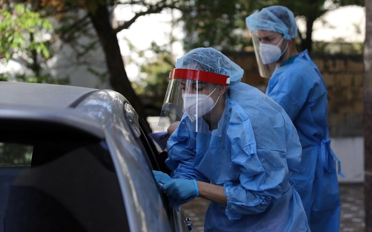 Επιστρατεύτηκαν 200.000 rapid τεστ αντιγόνων για την υγειονομική κρίση στη Μυτιλήνη