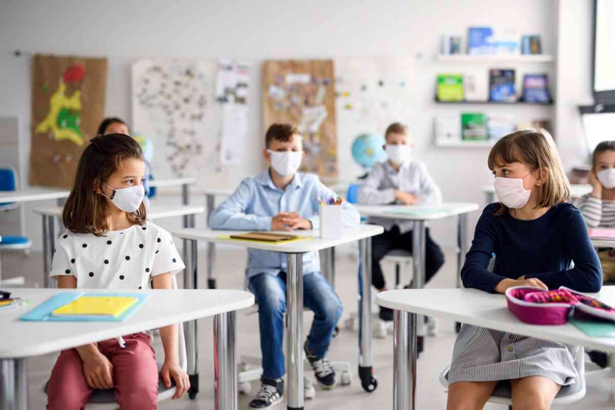 Κεραμέως: Πιθανή παράταση του ανοίγματος των σχολείων – Υποχρεωτική η χρήση μάσκας για τους μαθητές