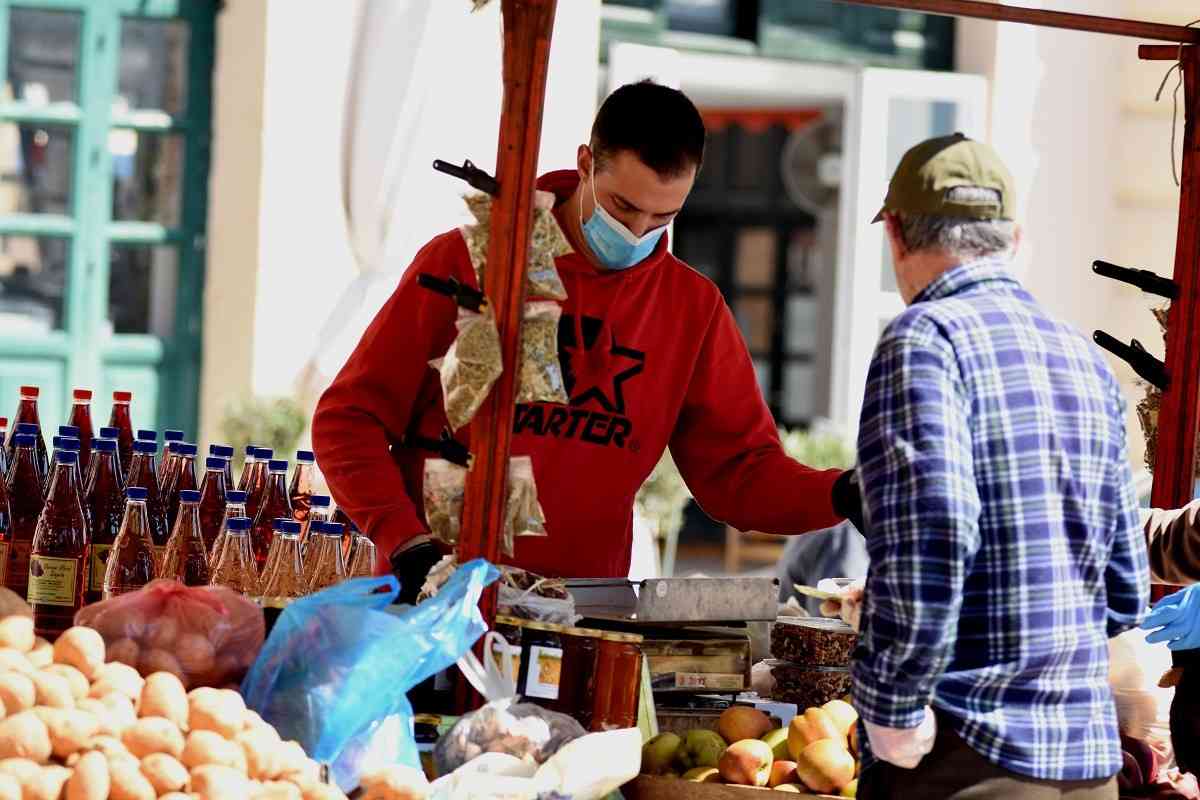 Κορονοϊός: 3.475 νέα κρούσματα και 19 θάνατοι σε 24 ώρες – Στους 226 έφτασαν οι διασωληνωμένοι