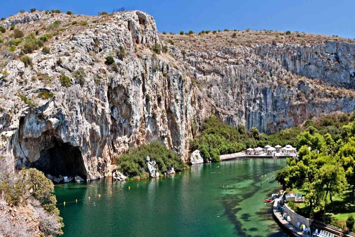 Κορονοϊός: Κλειστή η Λίμνη Βουλιαγμένης – Εντοπίστηκε κρούσμα