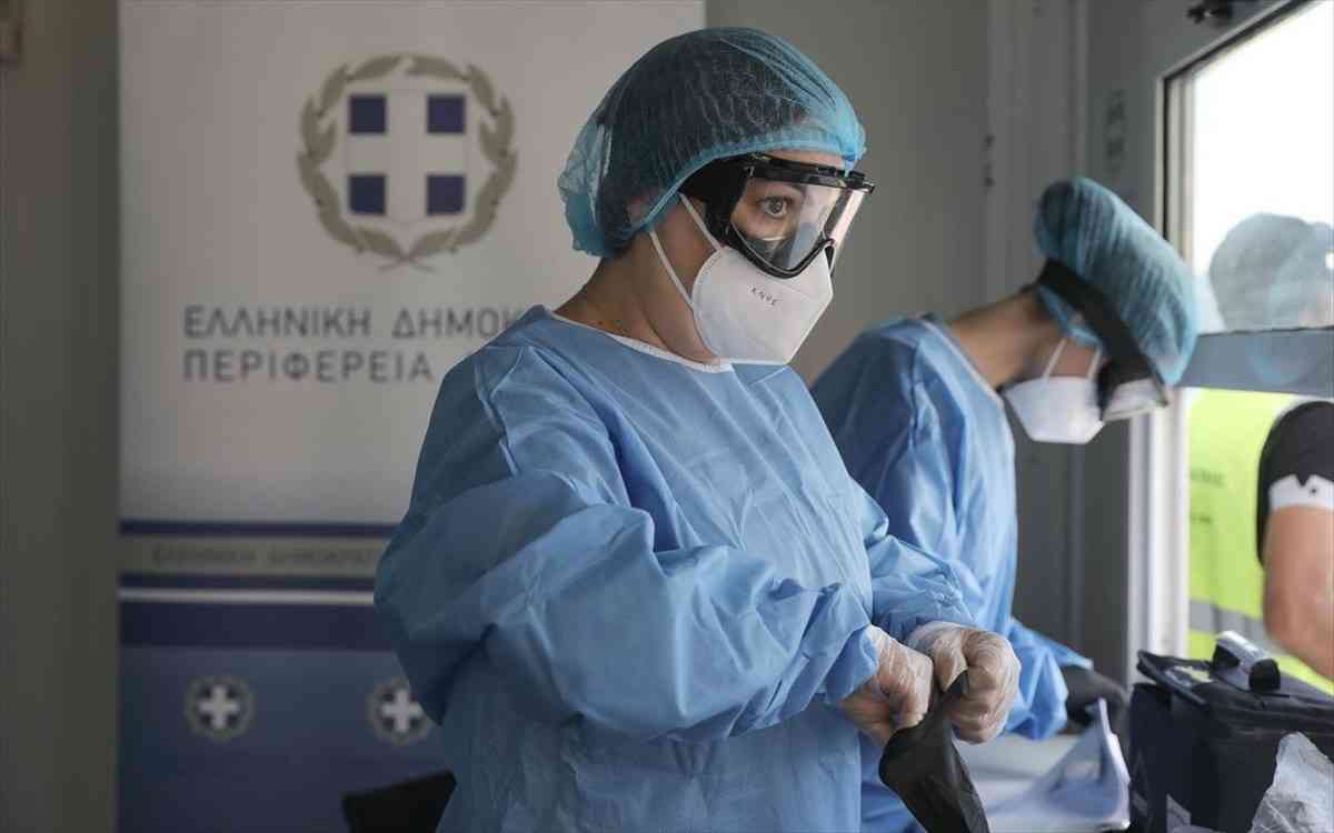 Κορονοϊός: 21 νεκροί και 33 διασωληνωμένοι – 4 θάνατοι από γρίπη