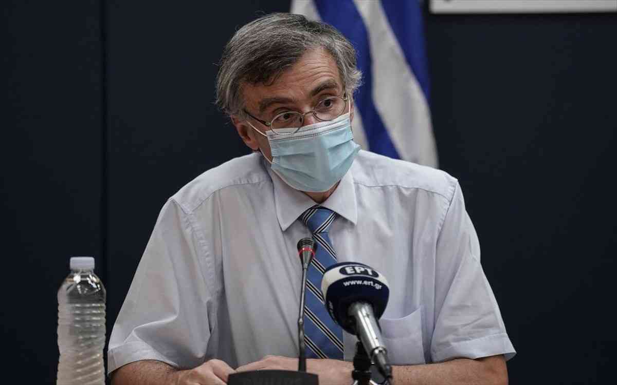 Τσιόδρας: Επιστροφή στην ενημέρωση με συμβουλές προς τους Έλληνες και τους γονείς μαθητών Τσιόδρας: Επιστροφή στην ενημέρωση με συμβουλές προς τους Έλληνες και τους γονείς μαθητών