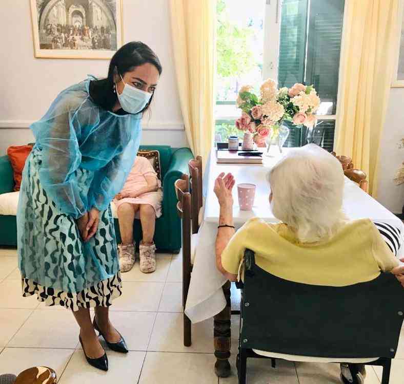 Εμβολιασμοί: Η γηραιότερη γυναίκα στην Ελλάδα που έλαβε το εμβόλιο είναι … 117 ετών!