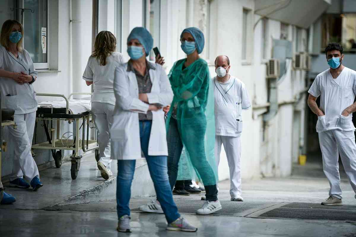 Θεσσαλονίκη: Διπλασιασμό μισθών και ιατρικού προσωπικού στα νοσοκομεία διεκδικούν οι νοσοκομειακοί γιατροί