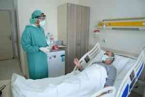 ασθενής που τον έχει μολύνει ο κορωνοϊός στο νοσοκομείο