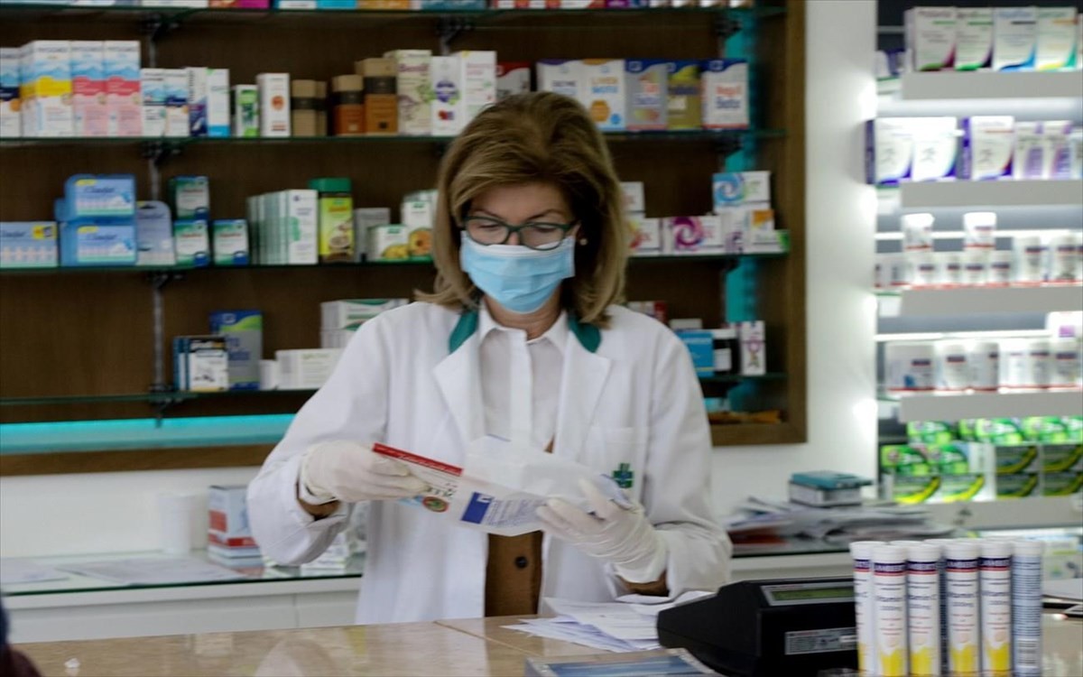 ΦΣΘ: “Επιμένουν οι γιατροί στις χειρόγραφες και όχι στις ηλεκτρονικές συνταγές για αντιβιοτικά”
