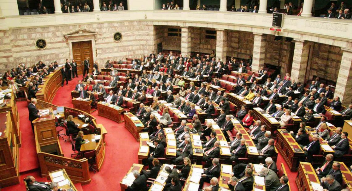 Βουλή: Ψηφίστηκε το νομοσχέδιο για τη δευτεροβάθμια περίθαλψη–156 «ναι» και 141 «όχι» στην ονομαστική ψηφοφορία