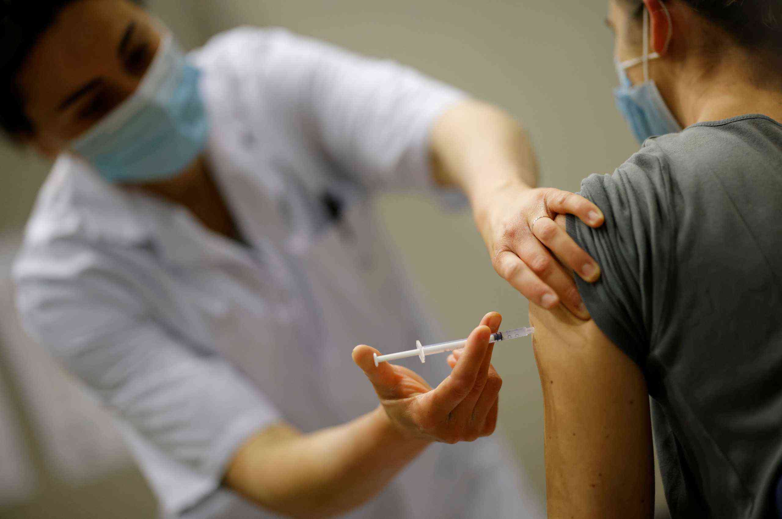 Χωρίς συνταγογράφηση το εμβόλιο κατά της γρίπης – Αναμένονται ανακονώσεις