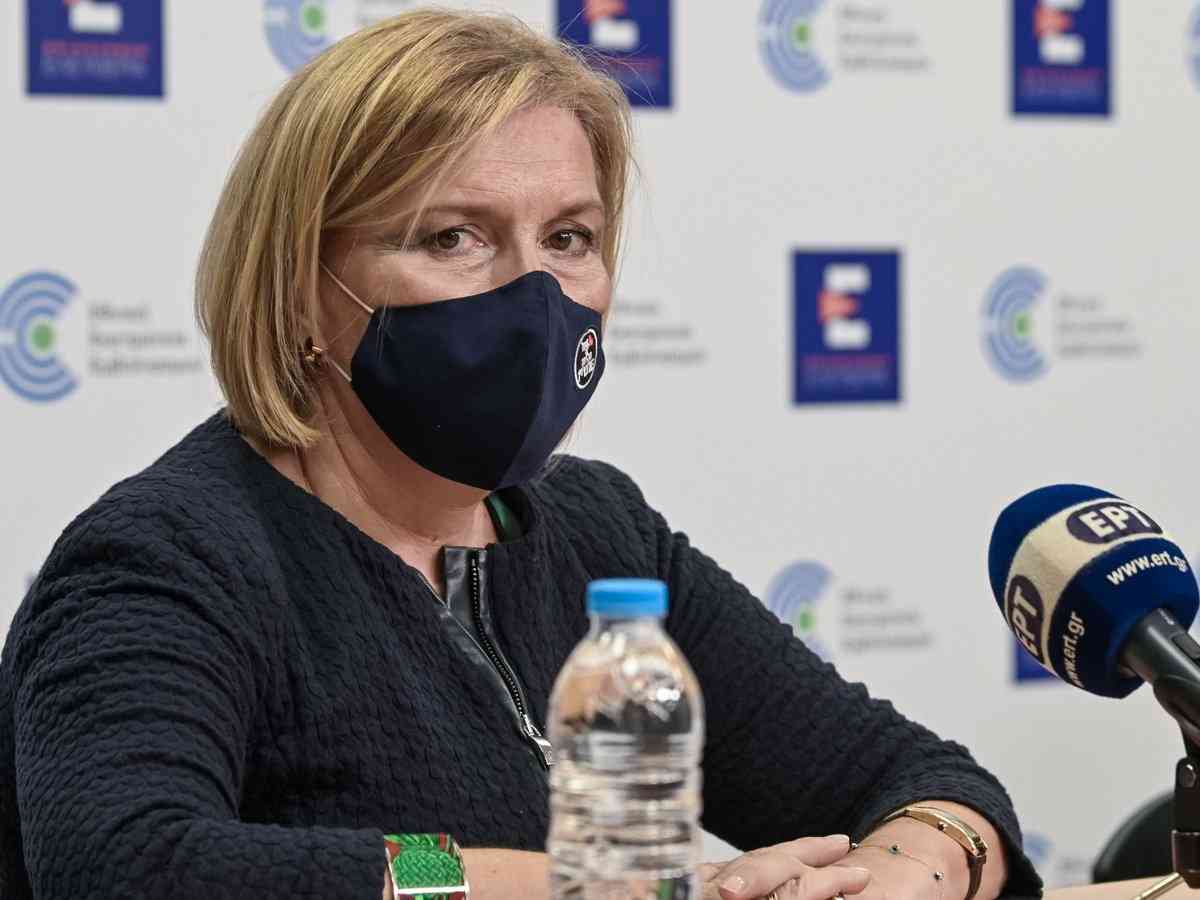 Μίνα Γκάγκα: Παραμένουν οι μάσκες μέχρι τέλος Μαΐου – Ποια μέτρα καταργούνται από το νέο μήνα – Τι είπε για την ηπατίτιδα στα παιδιά